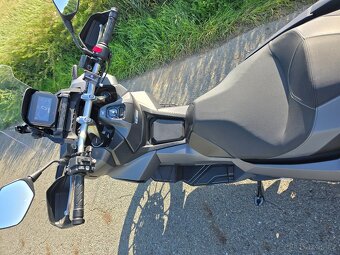 Honda adv 350 - 2