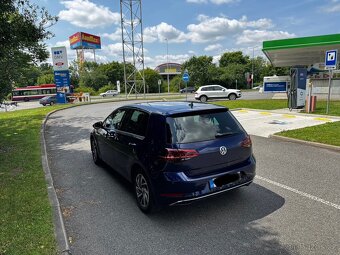 Volkswagen Golf 1.4 TSI 92kw, Nehavarováno, Virtual, Výbava - 2