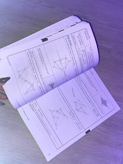 Učebnice - tabulky a vzorce - matematika/ fyzika - 2