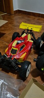 Buggy Team Durango 1/8 elektro + nitro - 2
