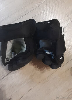 Hokejové rukavice CCM - 2