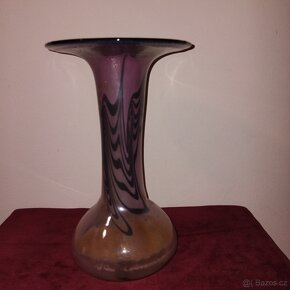 Váza - signováno. - 2
