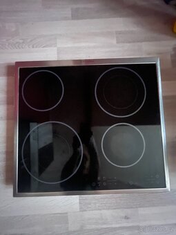 Sklokeramická varná deska Electrolux - 2