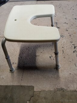 Sedátko do sprchy - 2