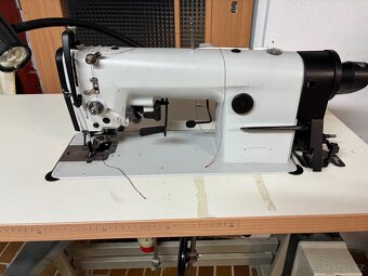 Prumyslovy sici stroj Juki s orezem - 2