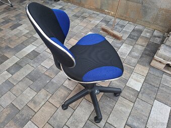 Kancelářská židle - 2