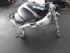 SUZUKI GSX 1300R Hayabusa - 2
