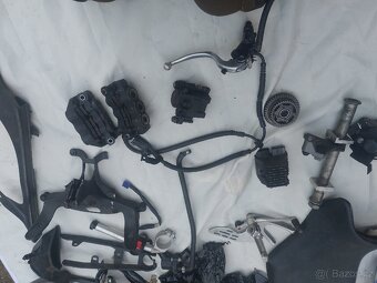 Yamamha R1 2008 - 2