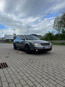 Volkswagen Passat - 2