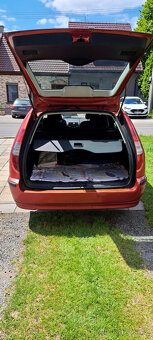 Ford Mondeo GHIA - 2