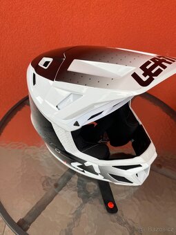 Prodám helmu Leatt gravity 8.0 vel.s - 2
