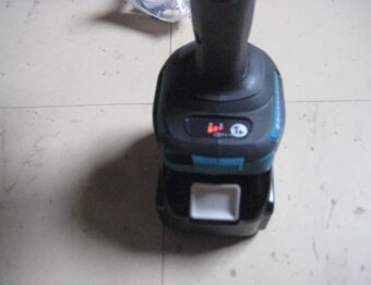 Nový Akurázový utahovák Makita DTW 1002Z 18 V - 2