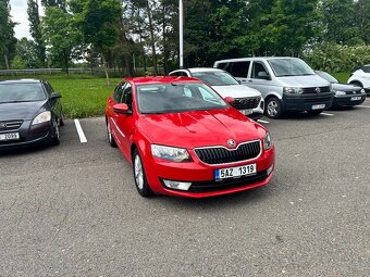 Škoda Octavia hatchback 1.6 Tdi 81Kw - 2
