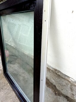 Okno 115 x 123 cm  doprava - 2