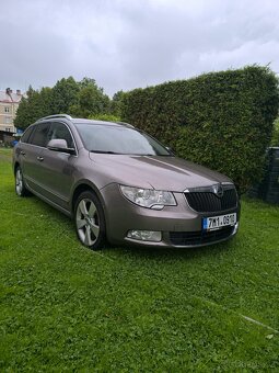 ŠKODA SUPERB II 2.0TDI COMBI DSG - 2