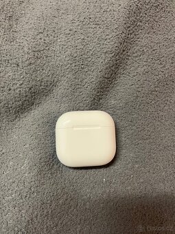 AirPods 4 - 2