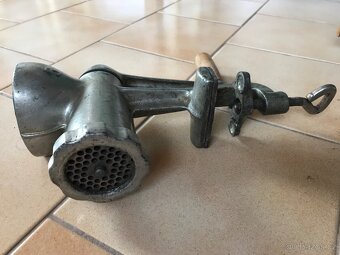 mlýnek na maso , made in Czechoslovakia - 2