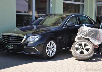 Mercedes-Benz Třídy E 220d 4MATIC - 2