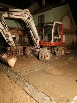 Kolový bagr takeuchi - 2