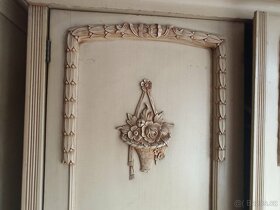 Starožitný nábytek - 2