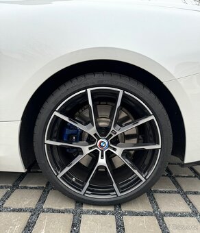 BMW 8 originál 20" kola sada bicolor dvourozměr. - 2
