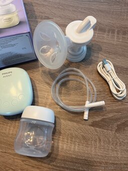Zánovní odsávačka mléka - Philips Avent Essential - 2