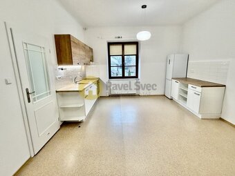 Pronájem bytu 2+kk, 60 m2, centrum města Strakonic - 2