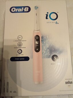 Elektrický zubní kartáček Oral B iO6N - 2