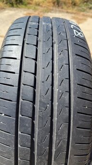 Prodám 4 ks letních pneu Pirelli 215/55 R17 94W - 2