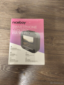 Kamera do auta Niceboy Pilot Q2 wifi - nepoužitá - 2