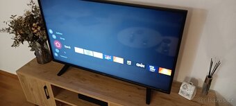 Televize Hitachi HK435100 - 2