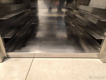 Podstavec pod troubu / kynárnu - 2