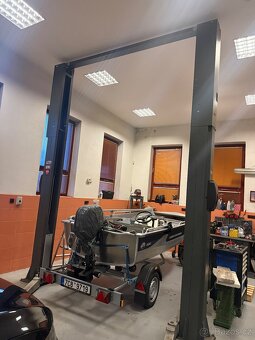 Dvousloupovy zvedak Space Italy 3,2t - 2