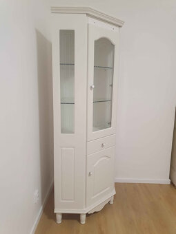 Luxusní rohová vitrína - 2