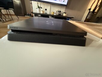 Sony PlayStation 4 Slim, 1TB černá - 2
