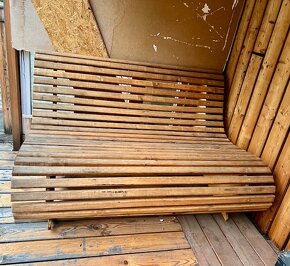 Dřevěná lavice - 2