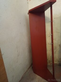 Předsíňová stěna s věšáčky a polička - 2