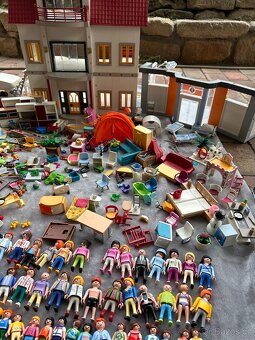 Dům, nemocnice a karavan Playmobil - 2