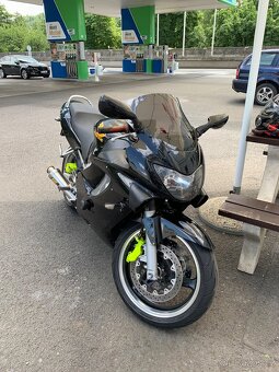 Honda CBR 600 f - 2