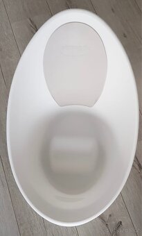 Shnuggle kbelíková vanička s pěnovým opěradlem světle šedá - 2