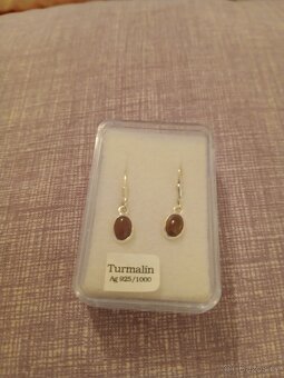 Prirodni turmalin - 2