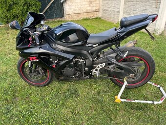 Suzuki GSXR 750 - 2