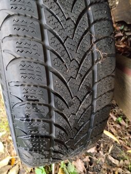 ZIMNÍ PNEU + DISKY ŠKODA 14" SEAT VW 185/60R14 - 2