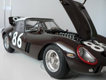 Ferrari 250 GTO CMC 1:18 - 2
