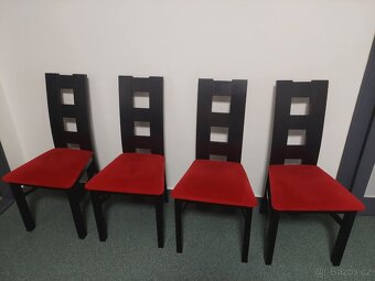 Jídelní set (stůl,4 židle) - 2