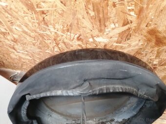 Kryt rezervního kola 4x4 - 2