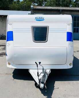 OBYTNÝ PŘÍVES HOBBY 560 - 2