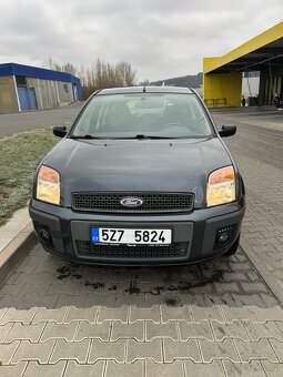 Ford Fusion 1.6 benzín - 2