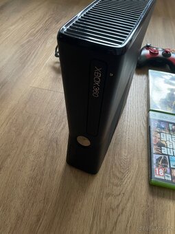 Xbox 360 slim - 2