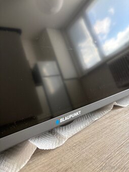Smart TV 32" Blaupunkt 32FBG5000S - 2